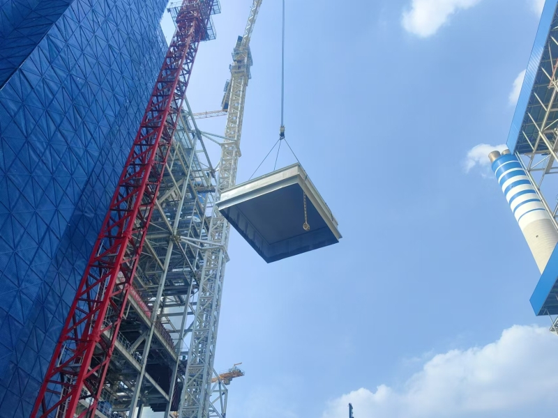 煤斗吊装完成.jpg 煤斗吊装完成.jpg